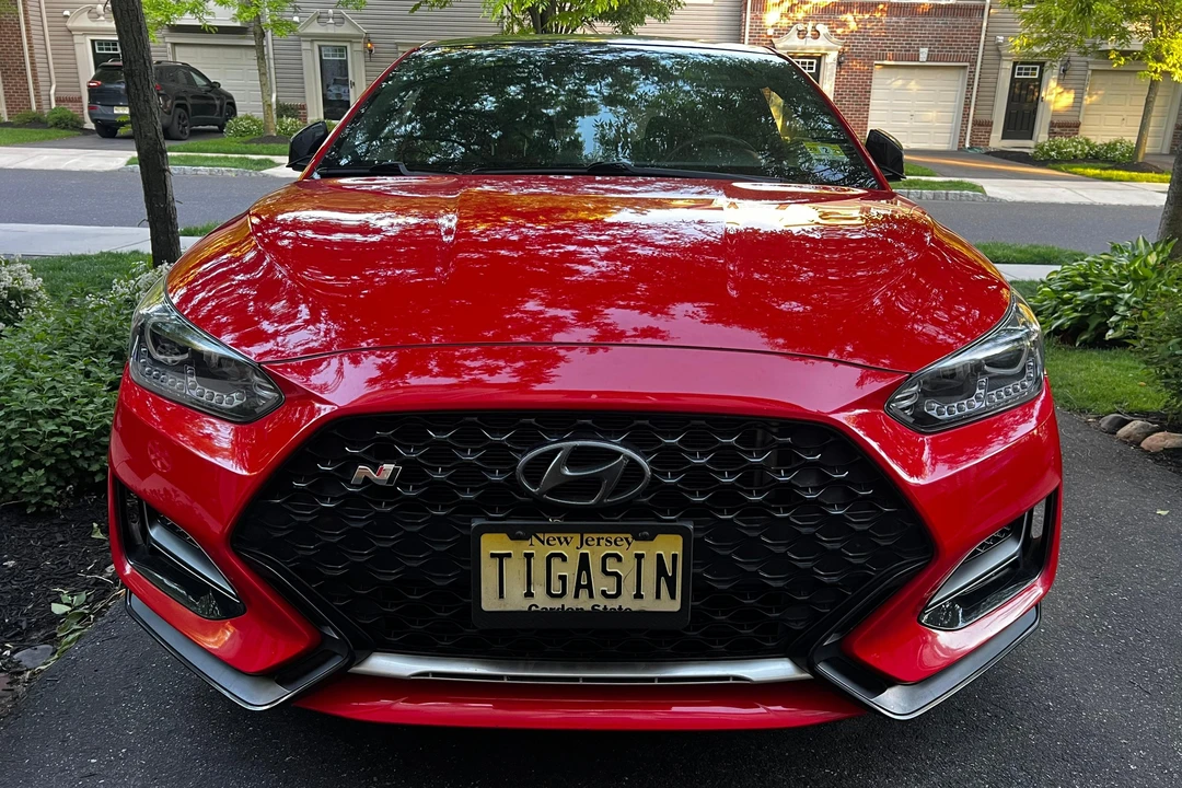 2019 Hyundai Veloster N - Image 2 of 31