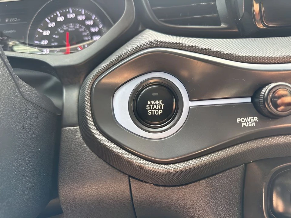 2019 Hyundai Veloster N - Image 20 of 31