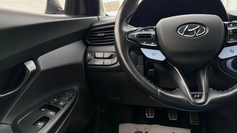 2019 Hyundai Veloster N - Image 9 of 14