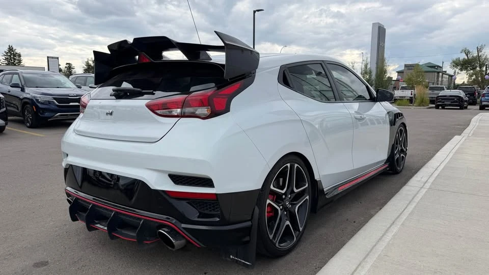 2019 Hyundai Veloster N - Image 2 of 14