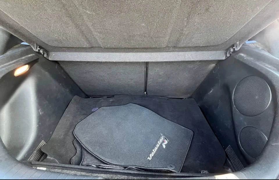 2019 Hyundai Veloster N - Image 6 of 20