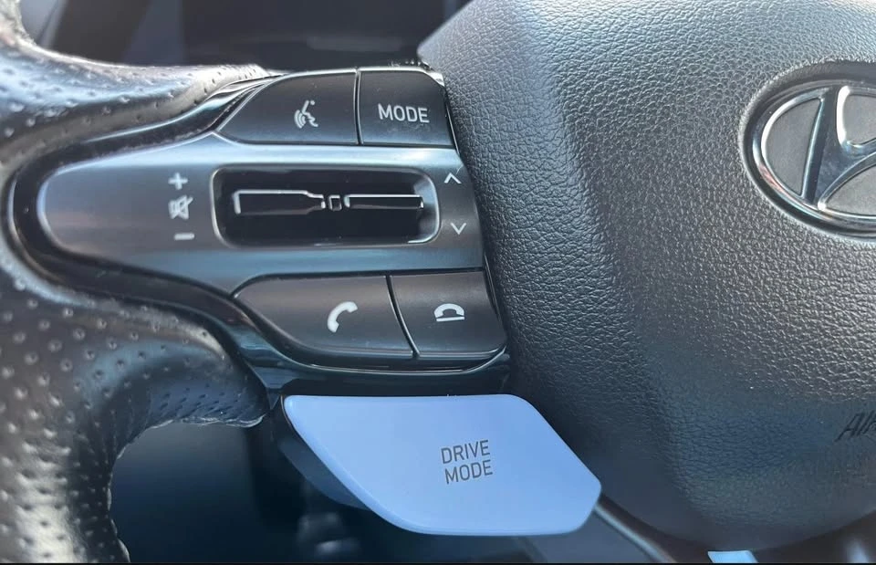 2019 Hyundai Veloster N - Image 13 of 20