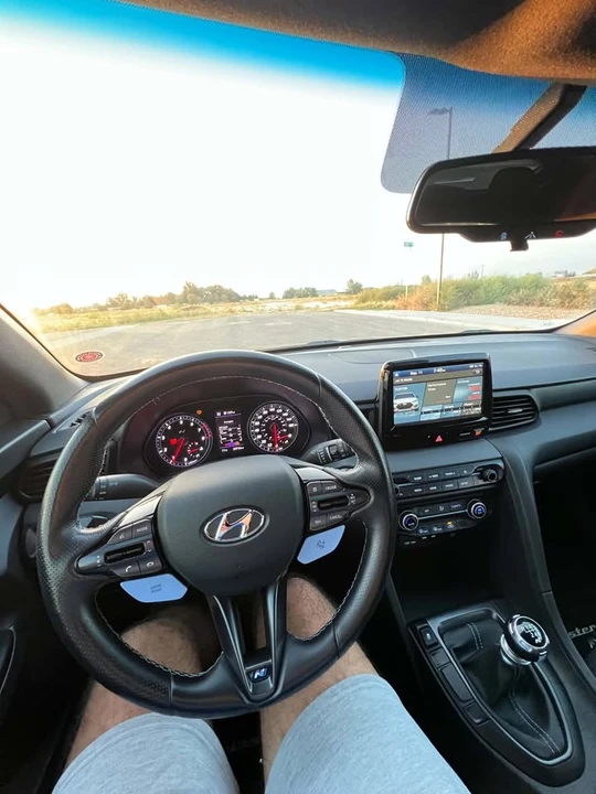 2019 Hyundai Veloster N - Image 19 of 20