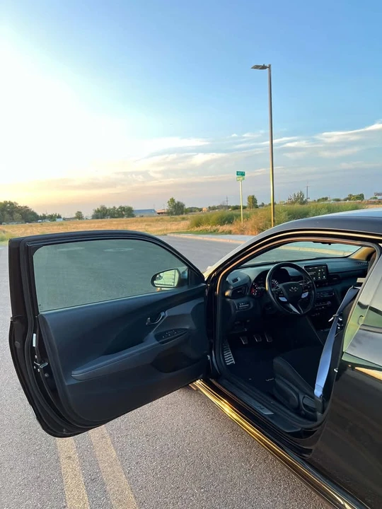 2019 Hyundai Veloster N - Image 11 of 20