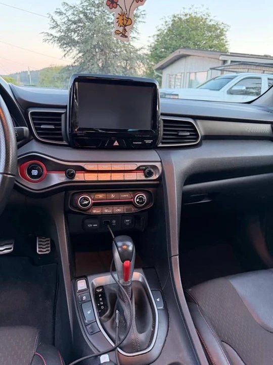 2019 Hyundai Veloster - Image 3 of 15