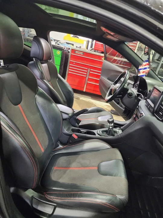 2019 Hyundai Veloster N - Image 11 of 12