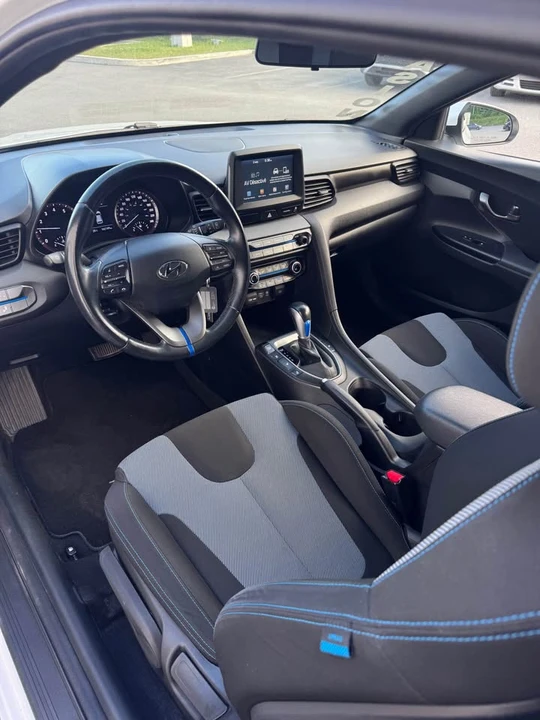 2019 Hyundai Veloster N - Image 4 of 4
