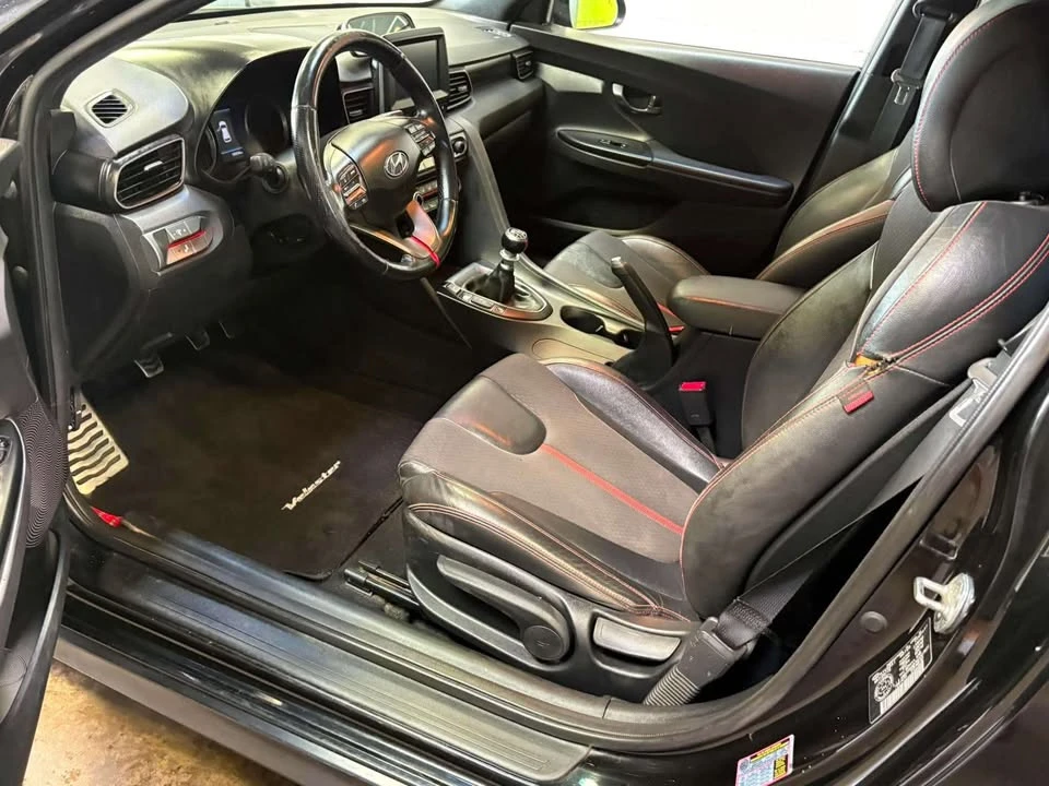 2019 Hyundai Veloster - Image 9 of 10