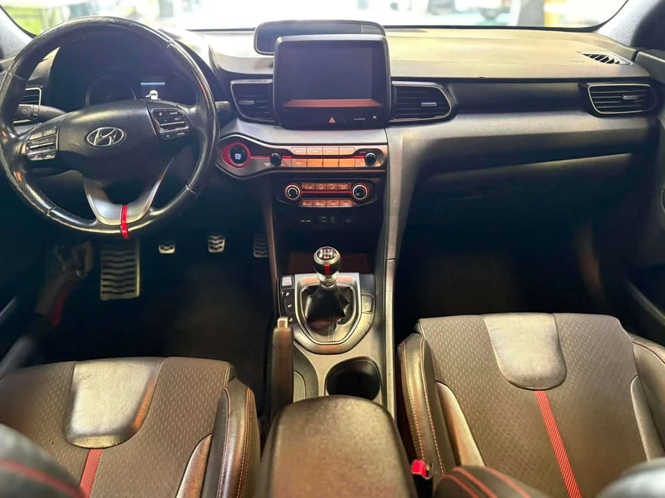 2019 Hyundai Veloster - Image 10 of 10