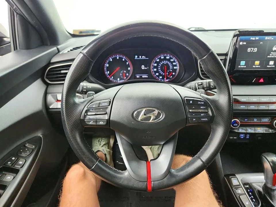 2019 Hyundai Veloster - Image 16 of 20