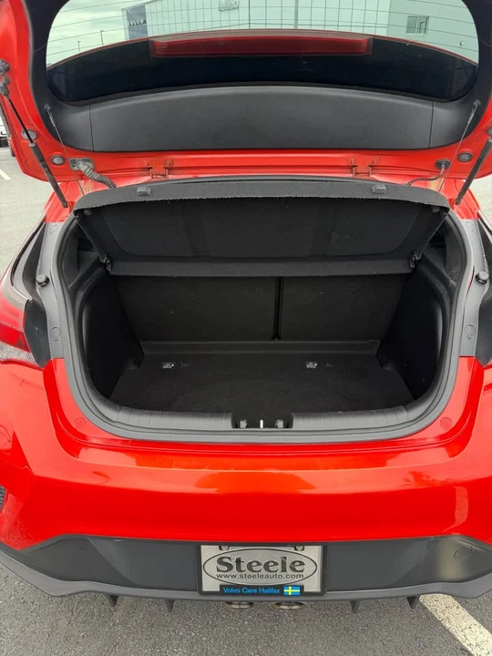 2019 Hyundai Veloster N - Image 5 of 11