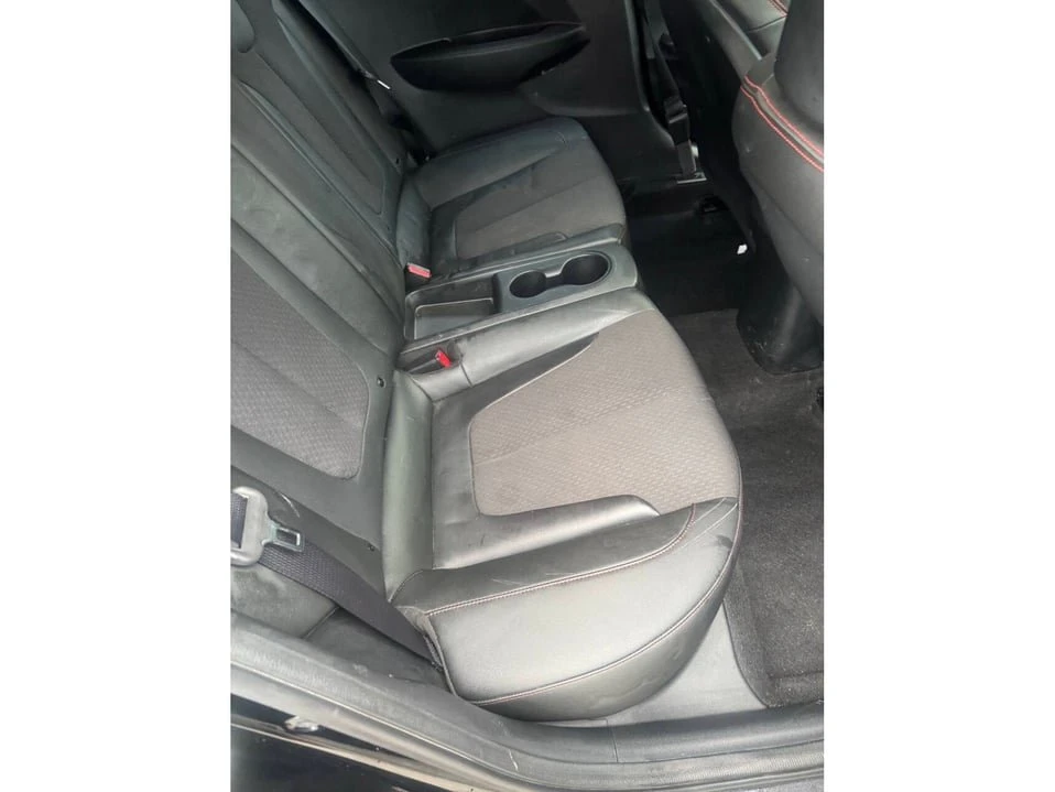 2019 Hyundai Veloster - Image 15 of 17