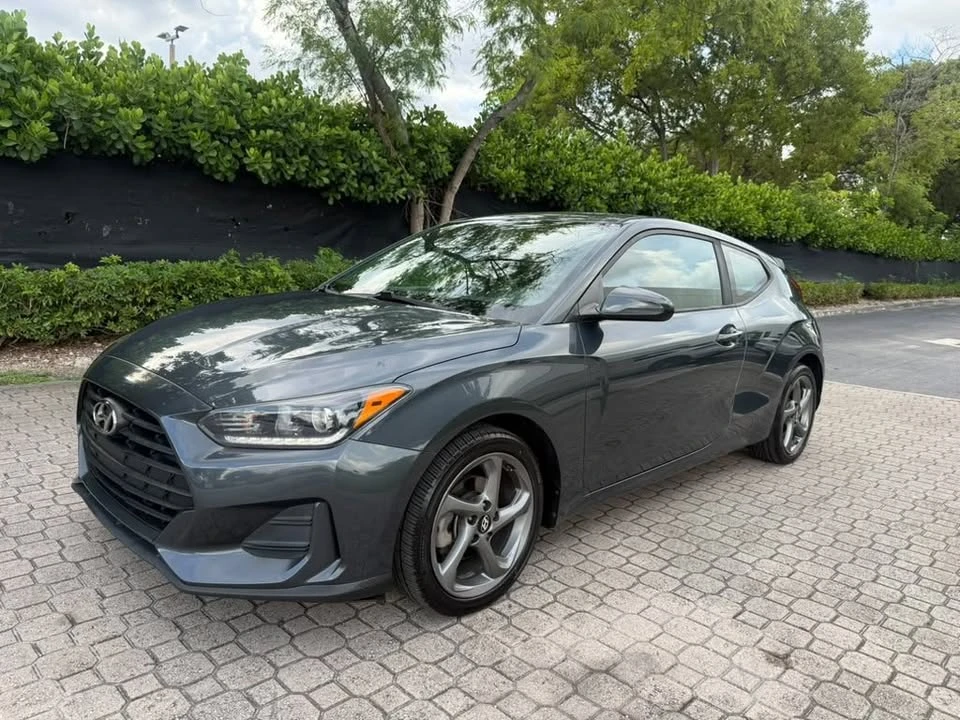 2019 Hyundai Veloster - Image 15 of 16