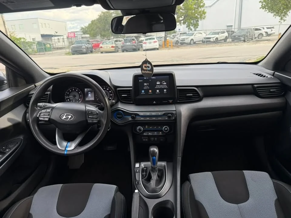 2019 Hyundai Veloster - Image 6 of 16
