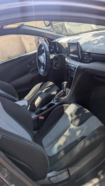 2019 Hyundai Veloster - Image 3 of 6