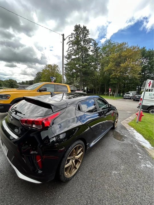 2019 Hyundai Veloster - Image 2 of 9