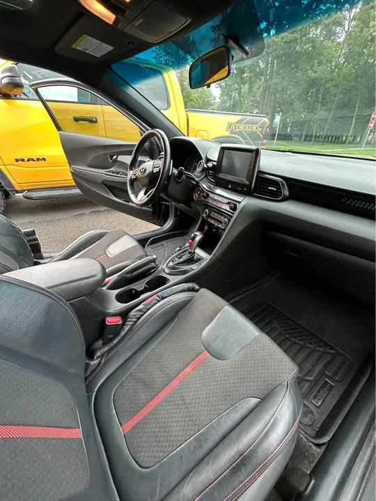 2019 Hyundai Veloster - Image 9 of 9