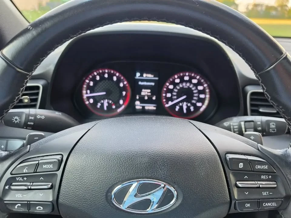 2019 Hyundai Veloster - Image 15 of 16