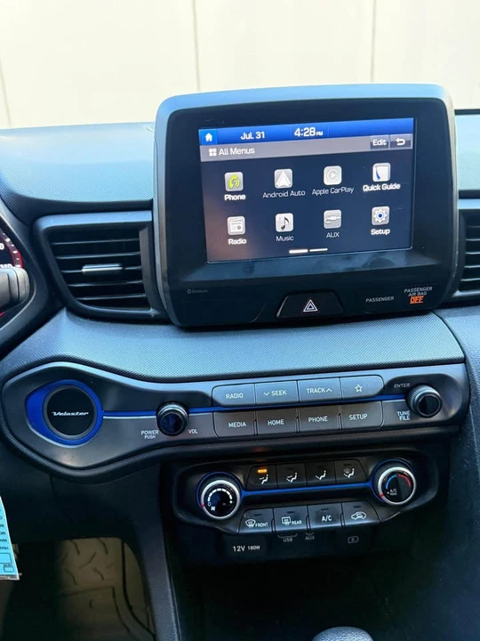 2019 Hyundai Veloster - Image 8 of 19
