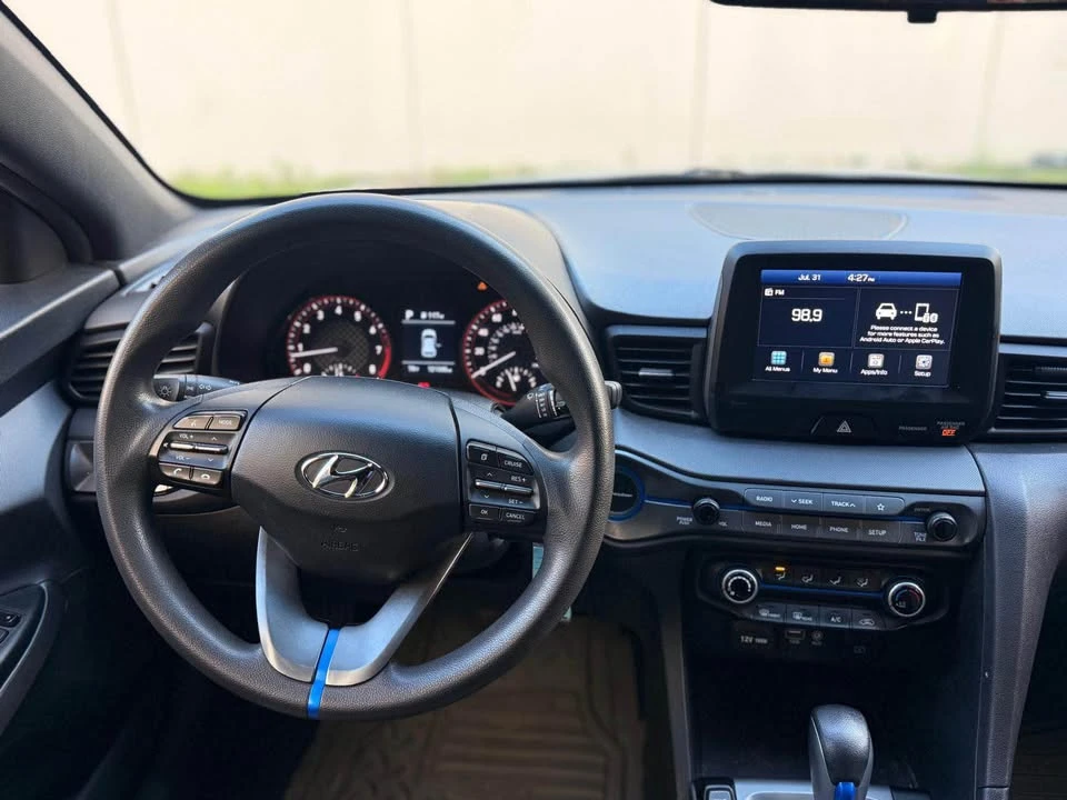 2019 Hyundai Veloster - Image 9 of 19