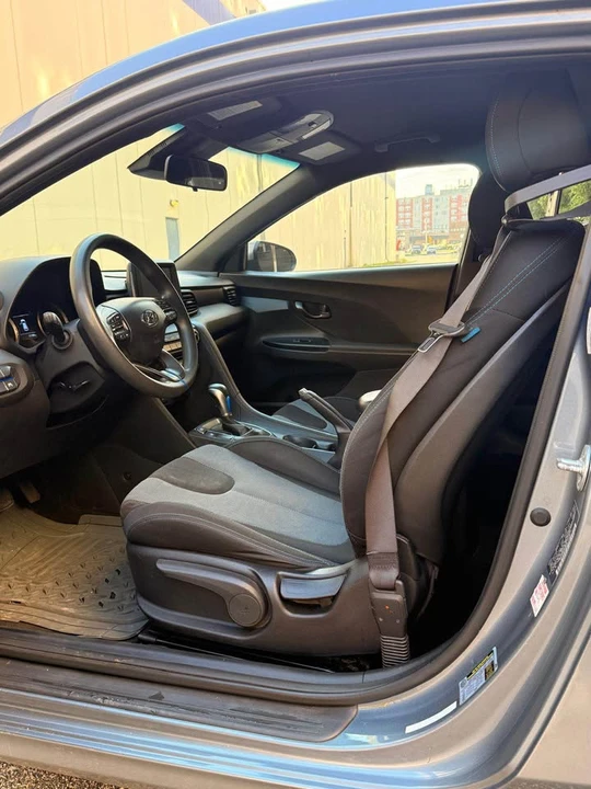 2019 Hyundai Veloster - Image 13 of 19