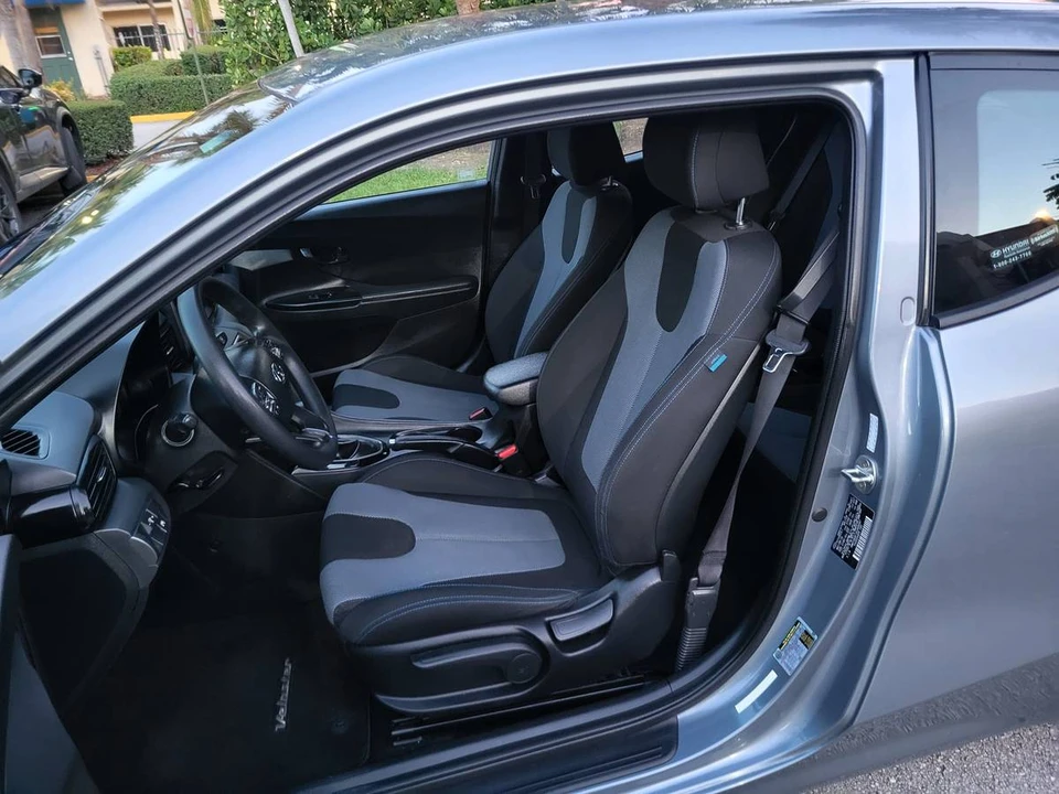 2019 Hyundai Veloster - Image 6 of 24