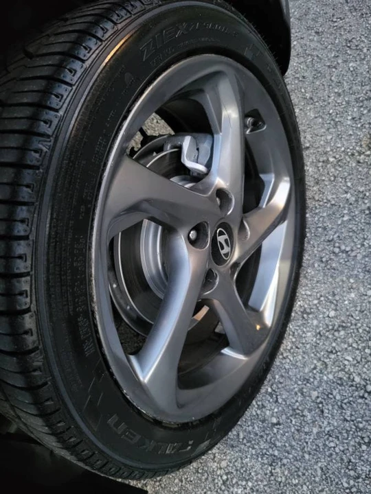 2019 Hyundai Veloster - Image 17 of 24