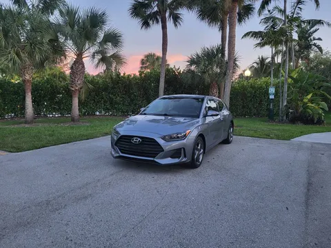 2019 Hyundai Veloster Premium