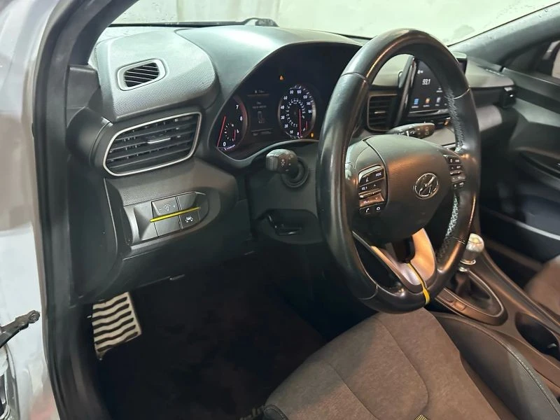 2019 Hyundai Veloster - Image 12 of 12
