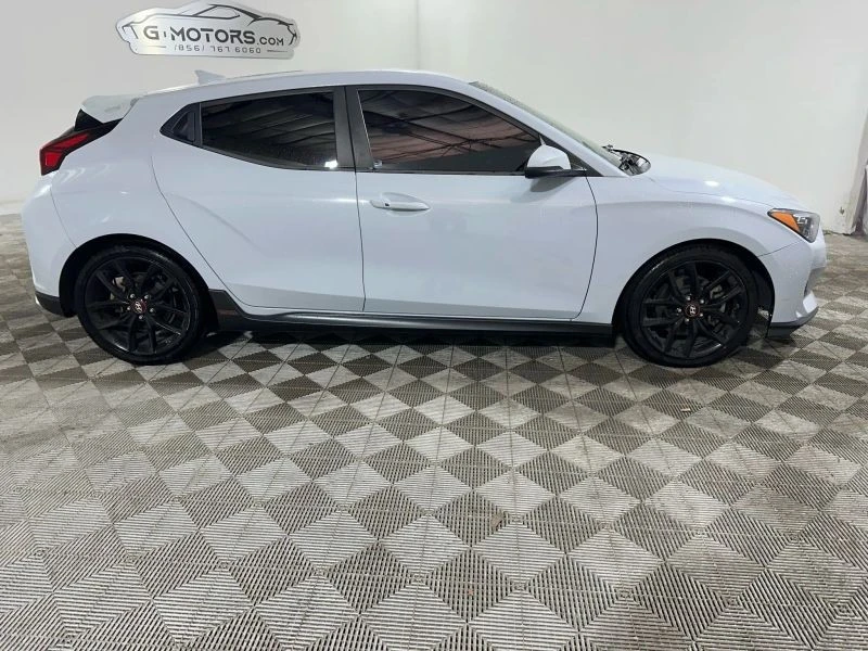 2019 Hyundai Veloster - Image 8 of 12