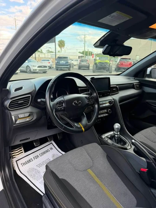 2019 Hyundai Veloster - Image 14 of 19