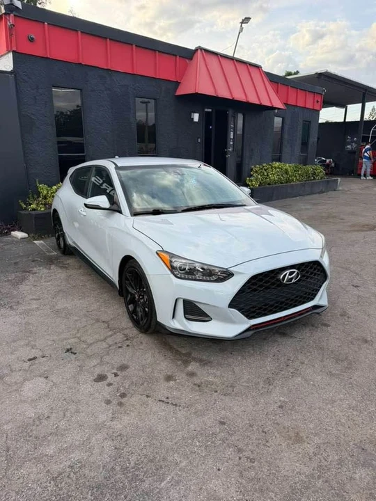2019 Hyundai Veloster - Image 3 of 19