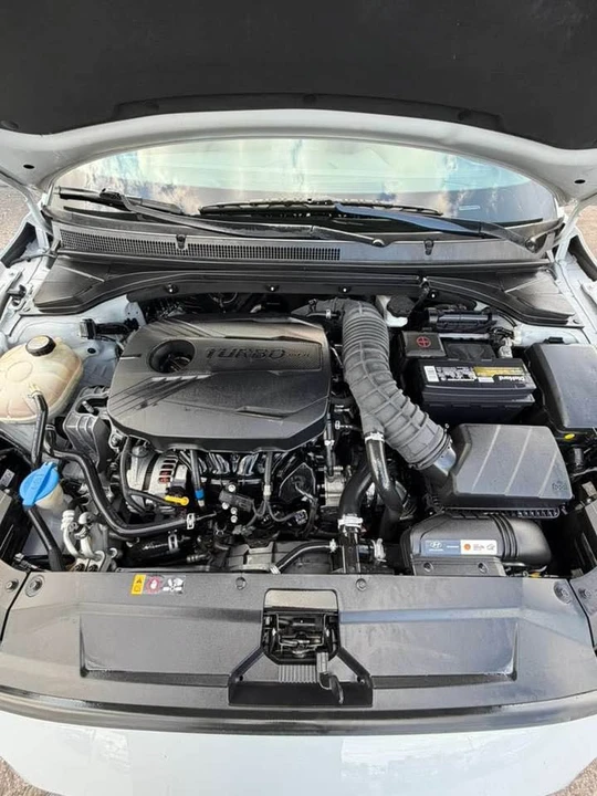 2019 Hyundai Veloster - Image 17 of 19