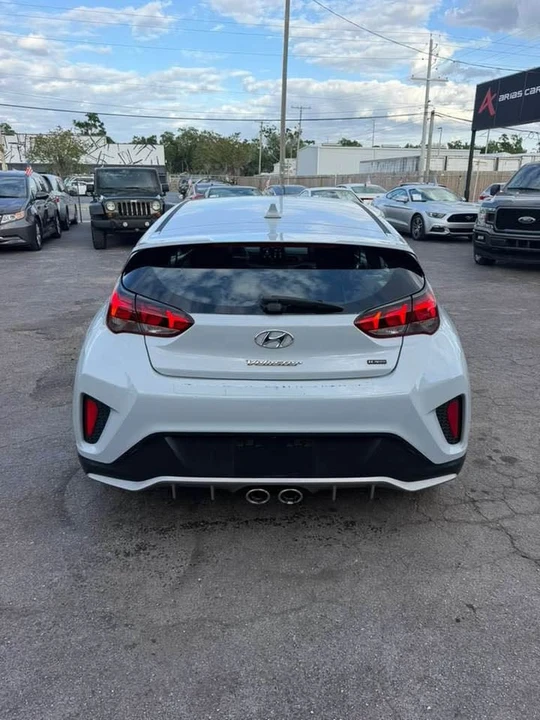 2019 Hyundai Veloster - Image 5 of 19