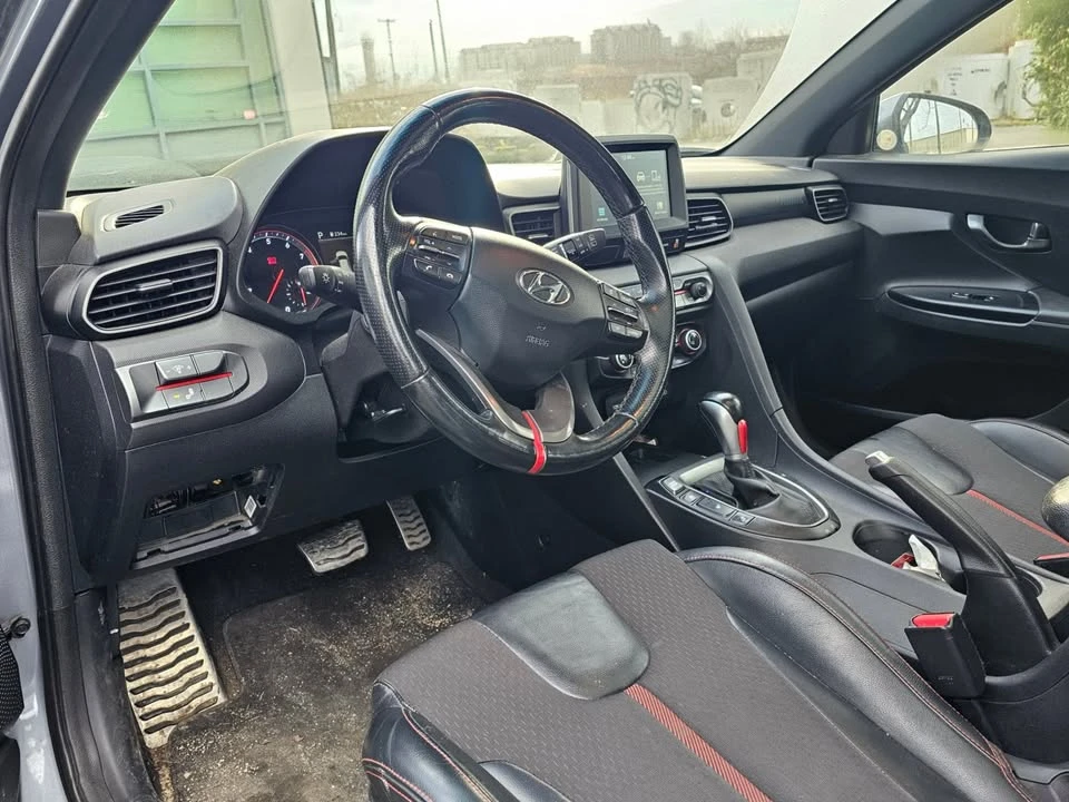 2019 Hyundai Veloster - Image 14 of 15