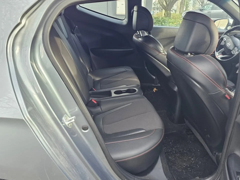 2019 Hyundai Veloster - Image 12 of 15