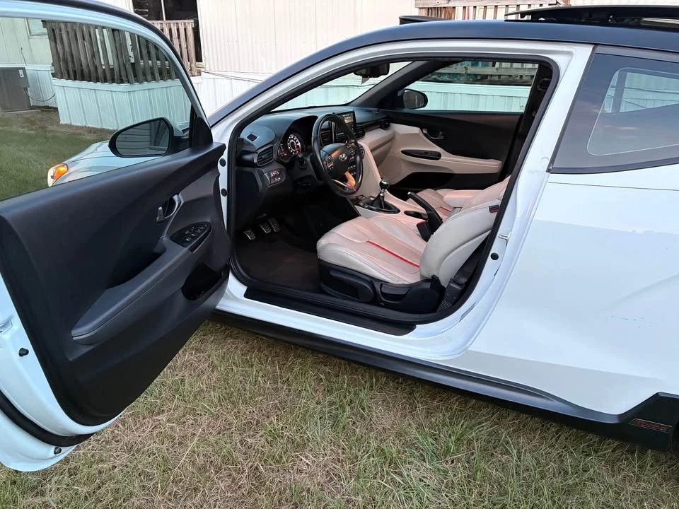 2019 Hyundai Veloster N - Image 8 of 15