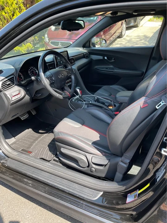 2019 Hyundai Veloster - Image 5 of 9