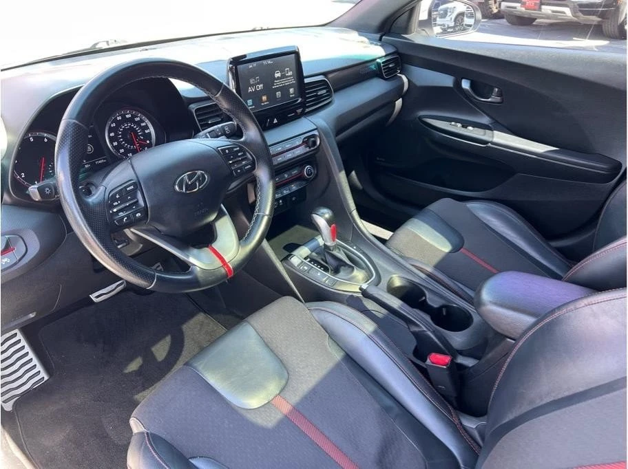 2019 Hyundai Veloster - Image 13 of 20