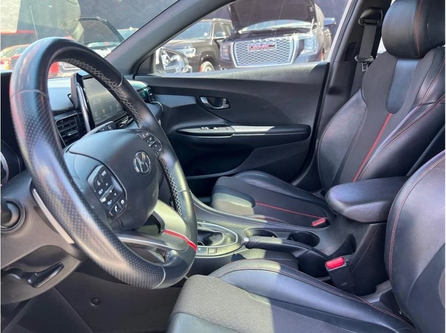 2019 Hyundai Veloster - Image 14 of 20