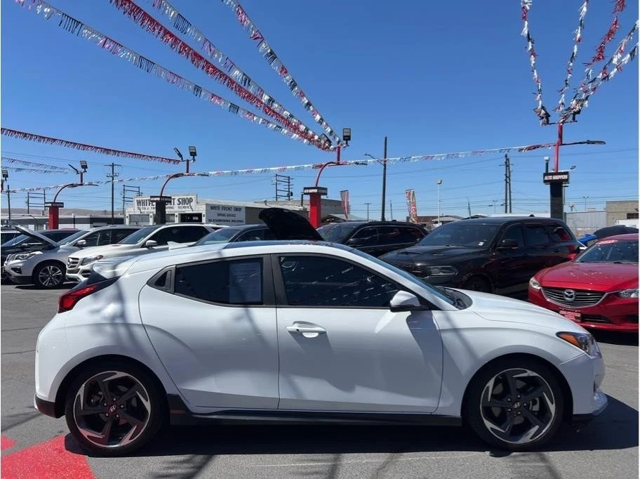 2019 Hyundai Veloster - Image 11 of 20