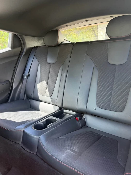 2019 Hyundai Veloster N - Image 10 of 15