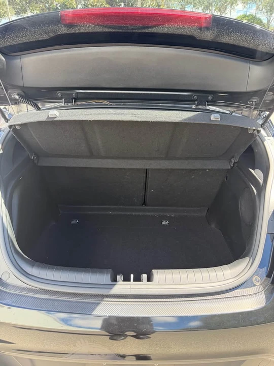 2019 Hyundai Veloster N - Image 14 of 15