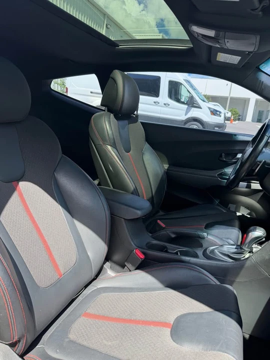 2019 Hyundai Veloster N - Image 11 of 15
