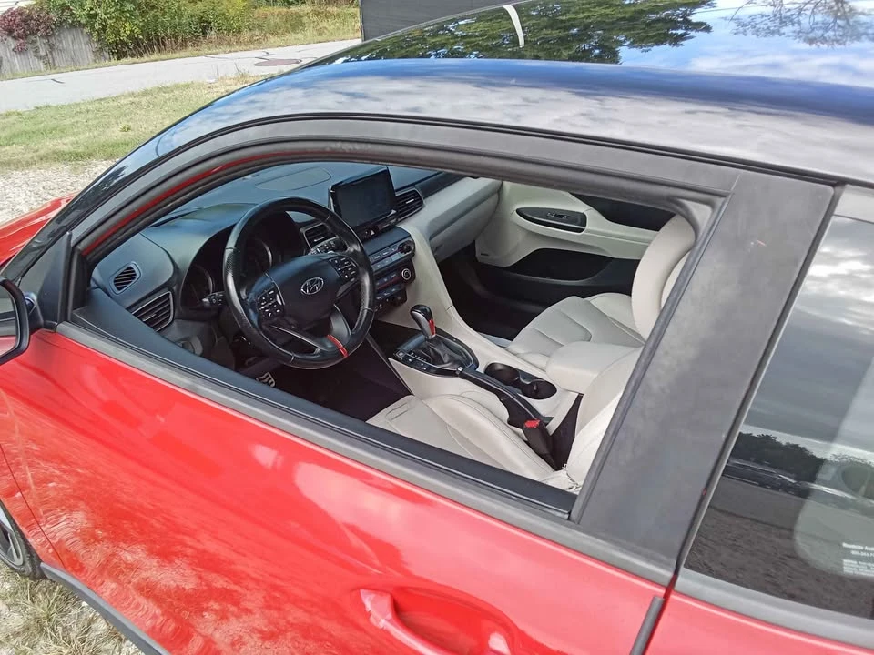 2019 Hyundai Veloster N - Image 5 of 14