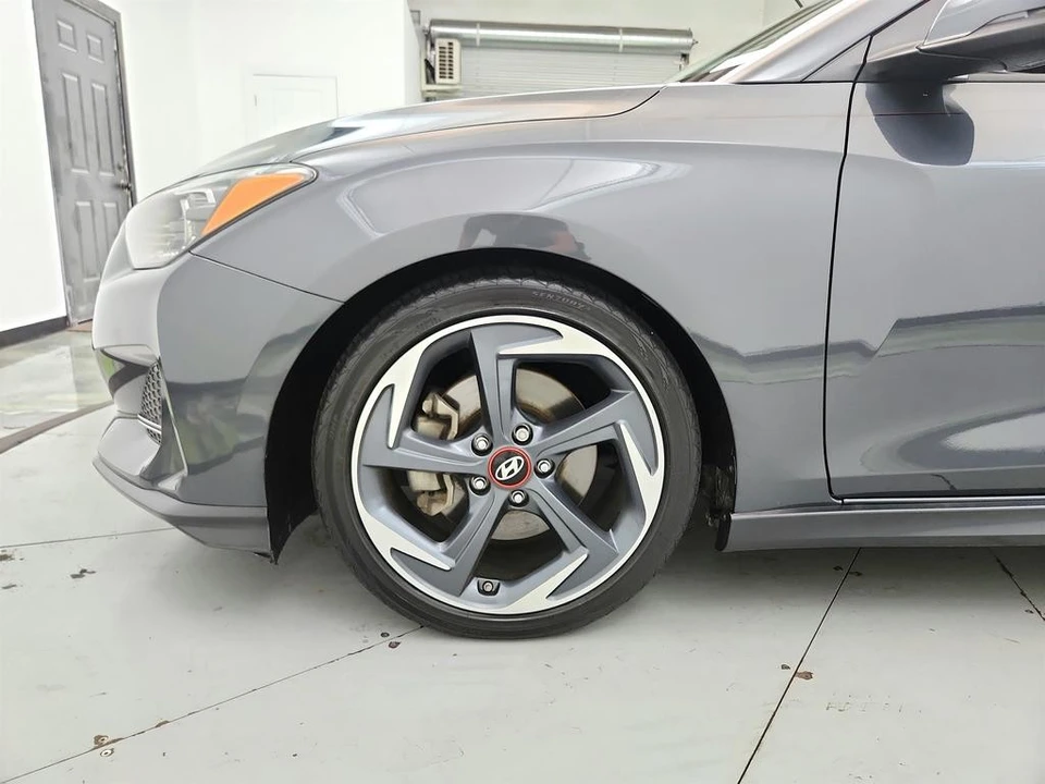 2019 Hyundai Veloster - Image 29 of 31