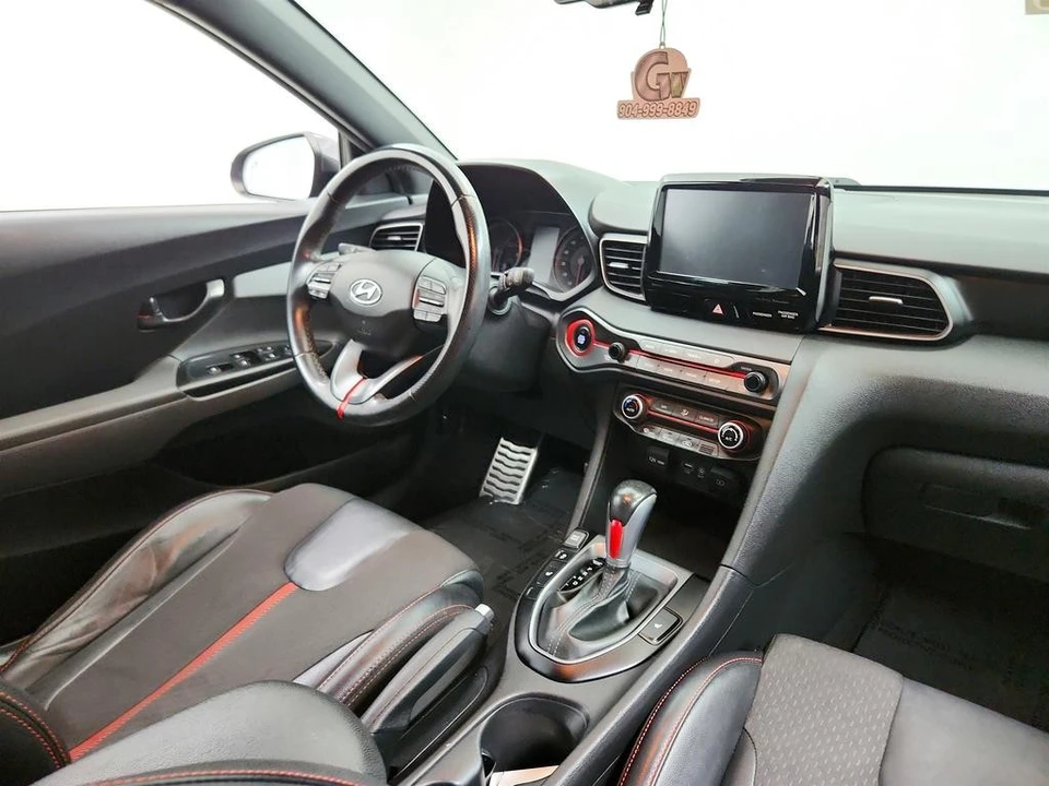 2019 Hyundai Veloster - Image 23 of 31