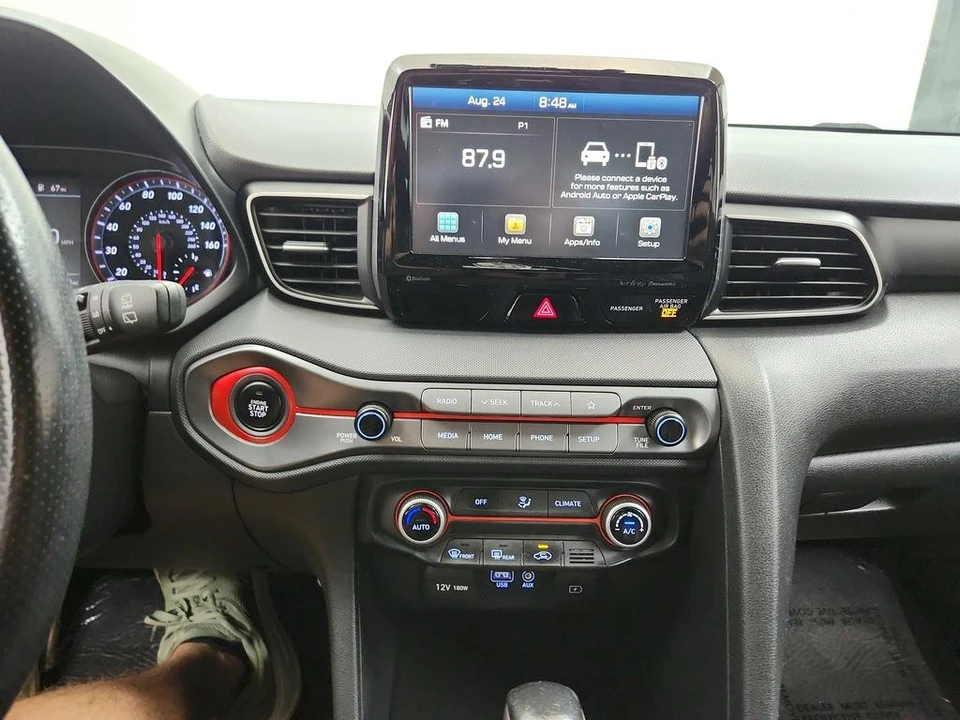 2019 Hyundai Veloster - Image 19 of 31