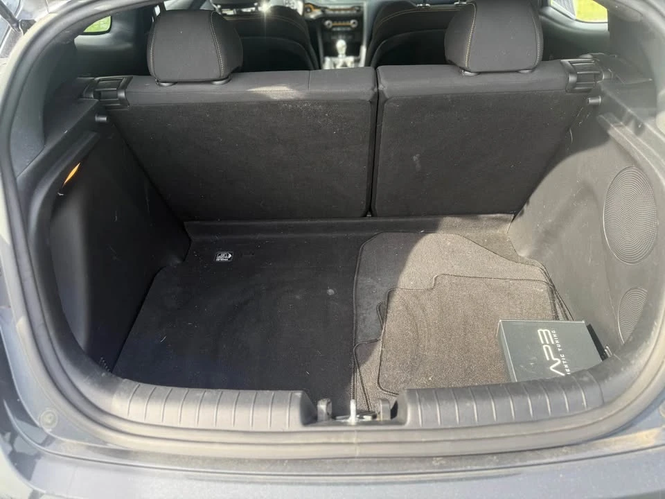 2019 Hyundai Veloster - Image 19 of 19