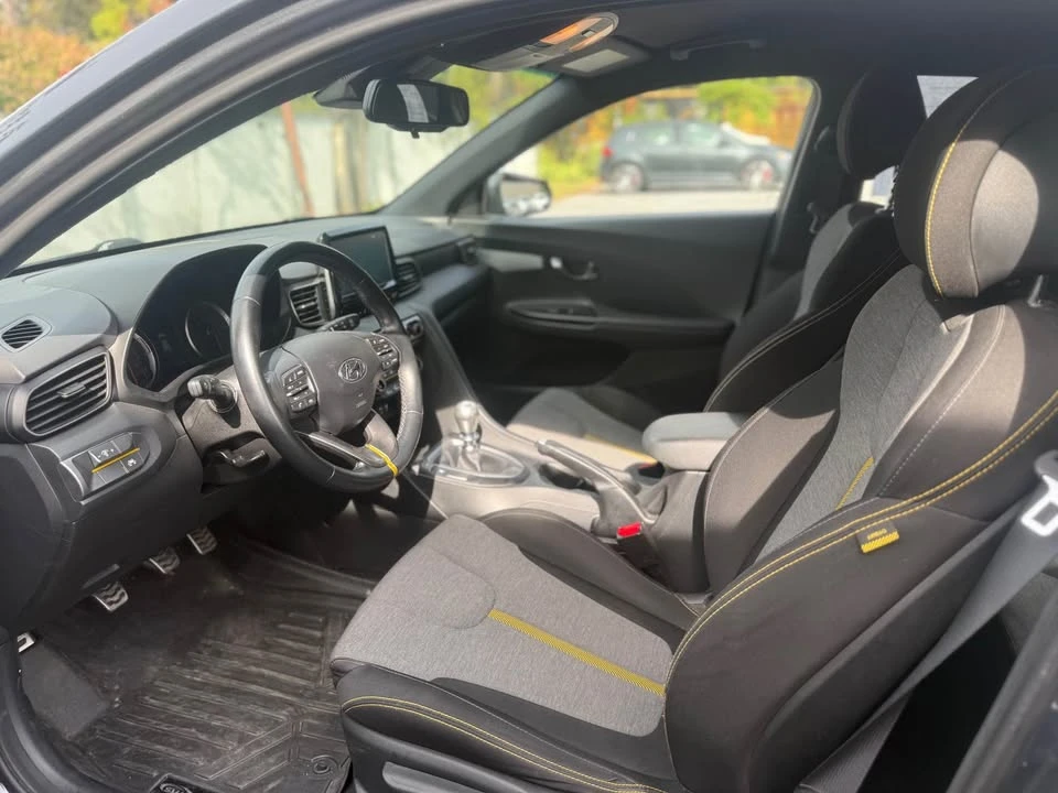 2019 Hyundai Veloster - Image 11 of 19